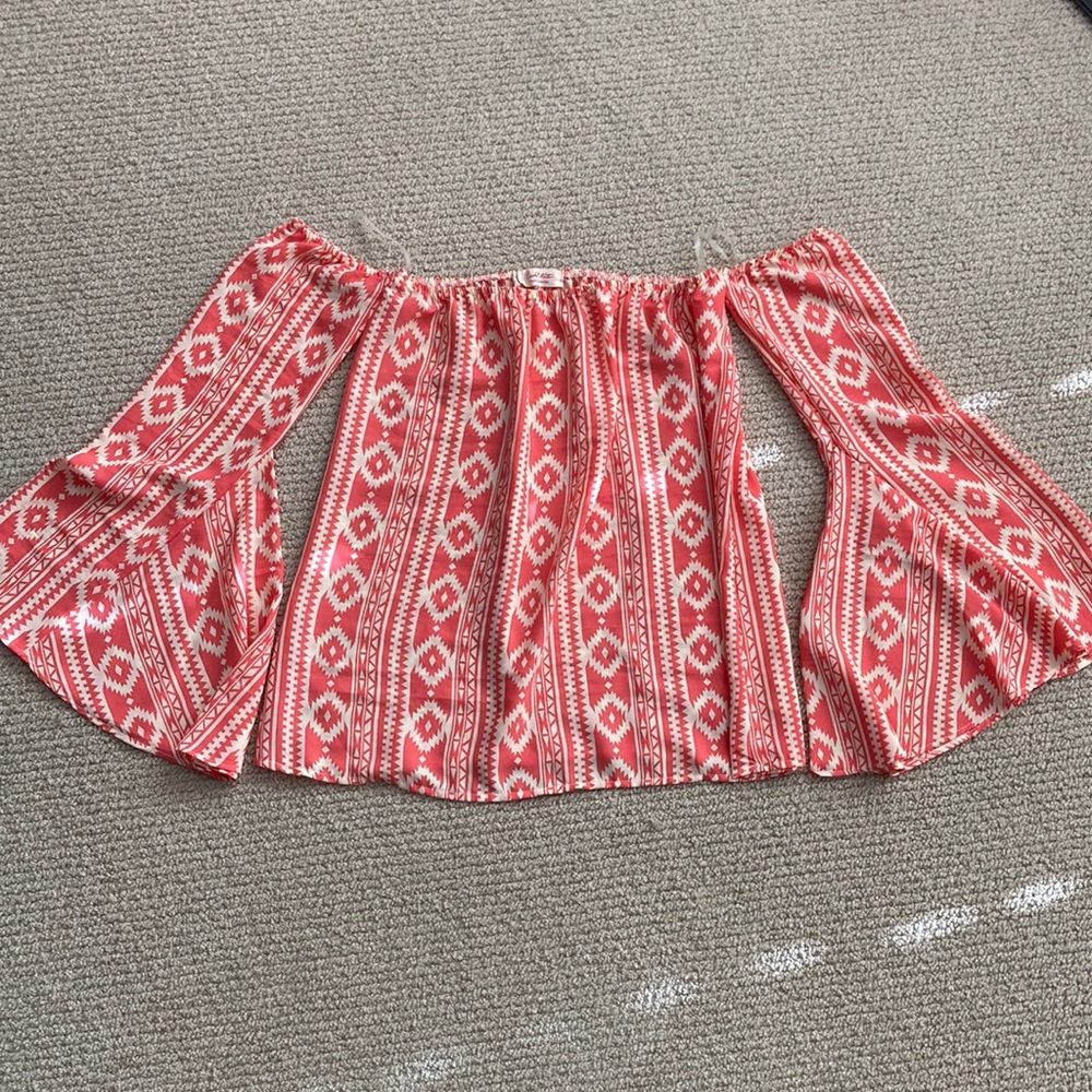 Rachel Kate Cold Shoulder Blouse Geo Print Bell Sleeve Top Small Pink Cream NWT